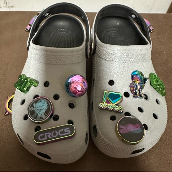 CROC DAY X CROCS CLASSIC CLOG 20th ANNIVERSARY REFLECTIVE CROC SPECIAL / LIMITED - Picture 2 of 11